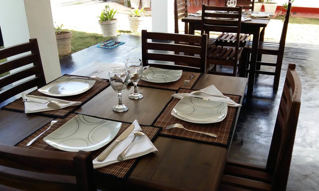 Ocean Voyage Hotel Tangalle Luaran gambar